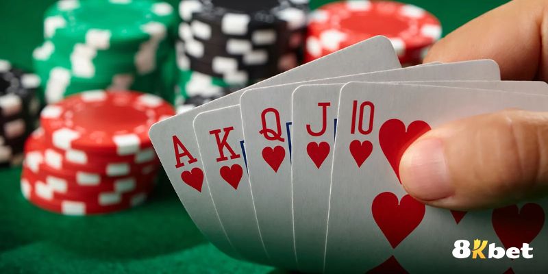 Phúc lợi khi tham gia vào thế giới poker 8kbet